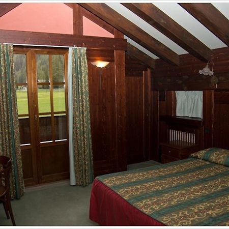 Hotel California Champoluc Eksteriør bilde