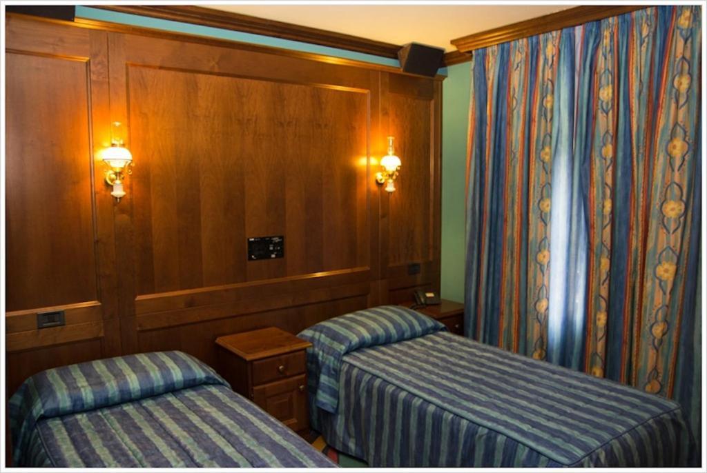 Hotel California Champoluc Eksteriør bilde