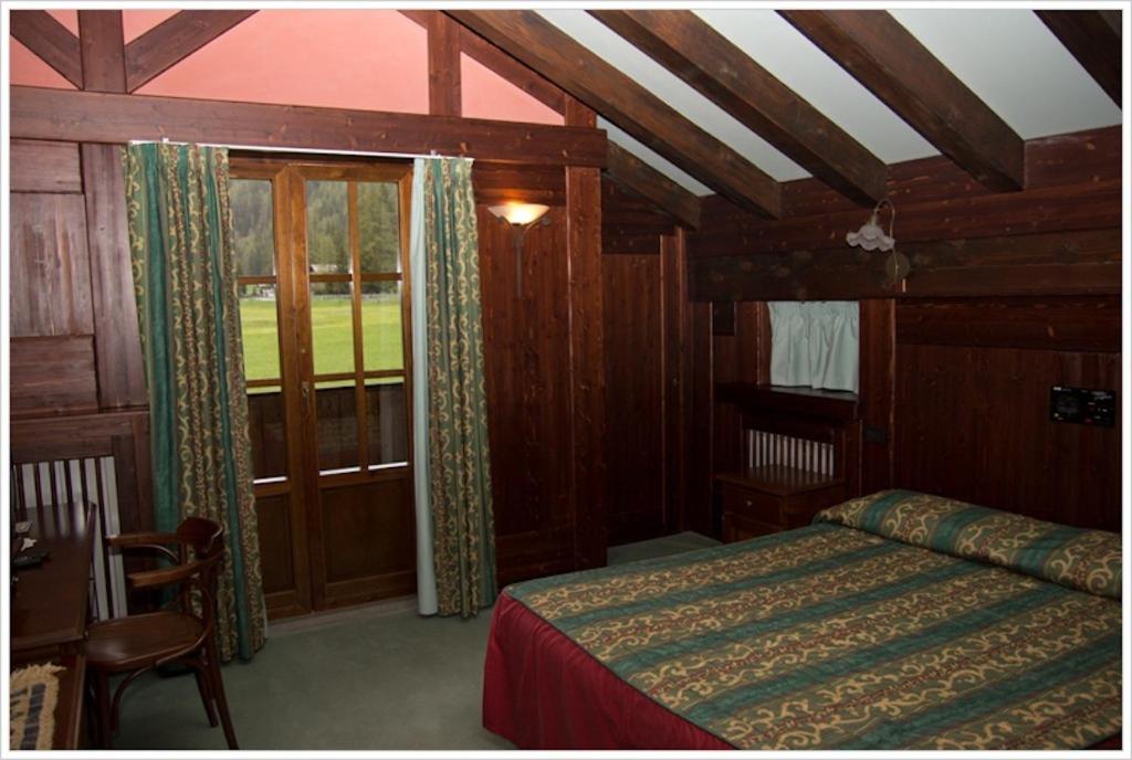 Hotel California Champoluc Eksteriør bilde