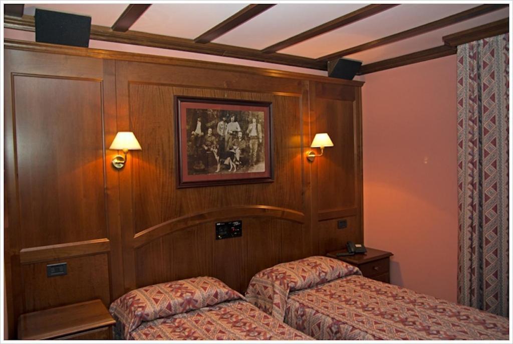 Hotel California Champoluc Eksteriør bilde